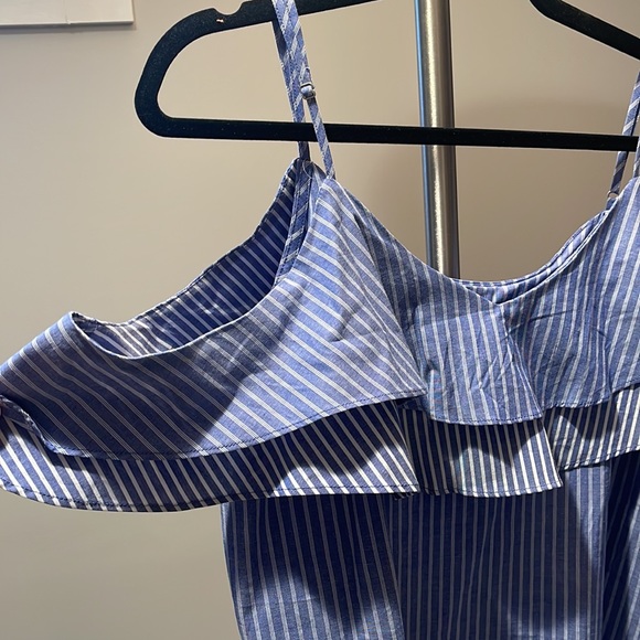 Tank with off the shoulder sleeves - Picture 2 of 2